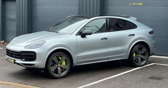  Voir d&eacute;tails -Porsche Cayenne Turbo S Hybride 680 ch TVA financement M &agrave; Genay (69)