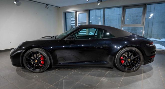 Porsche 911 992 carrera S Noir metalic de 2020