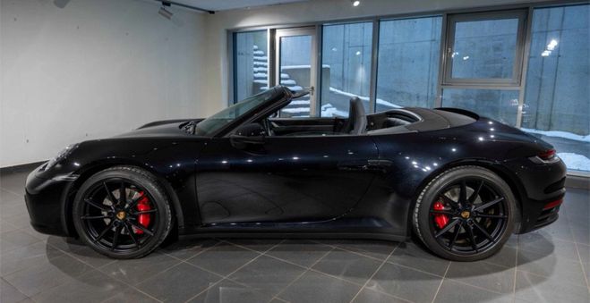 Porsche 911 992 carrera S Noir metalic de 2020