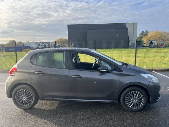 Peugeot 208 1.5 BlueHDi 100ch E6.c Active Business S INC. de 2019