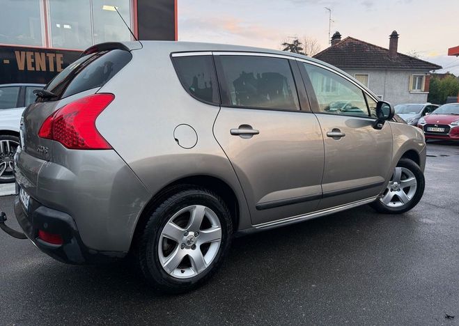 Peugeot 3008 1.6 HDI110 FAP CONFORT PACK Gris de 2009