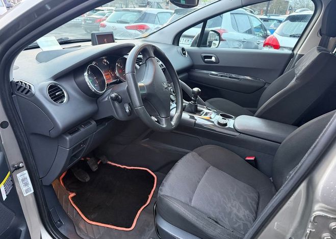 Peugeot 3008 1.6 HDI110 FAP CONFORT PACK Gris de 2009