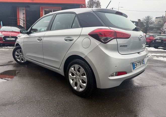 Hyundai I20 1.1 CRDI 75 CREATIVE Beige de 2016