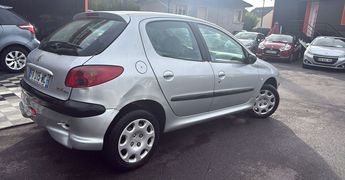  Voir d&eacute;tails -Peugeot 206 1.4 HDI POP ART 5P &agrave; Morsang-sur-Orge (91)