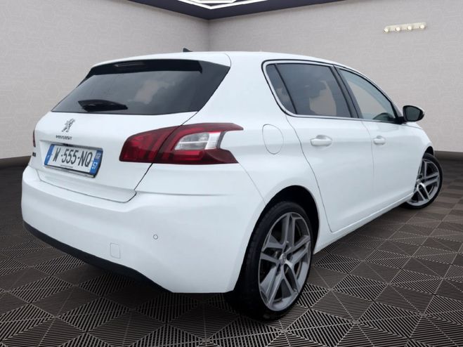 Peugeot 308 Allure 1.6 BlueHDI 120ch - Toit panorami Blanc de 2017