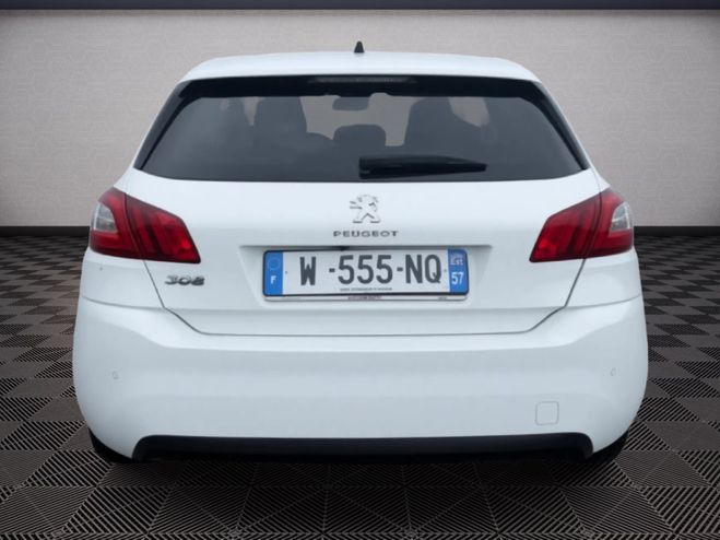 Peugeot 308 Allure 1.6 BlueHDI 120ch - Toit panorami Blanc de 2017
