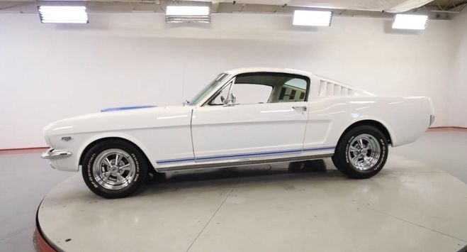 Ford Mustang Fastback Blanc de 1966
