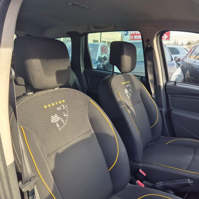 Dacia Duster (2) 1.5 DCI 90 ALT234 DUSTER 4X2 BV6 Gris anthracite de 2015