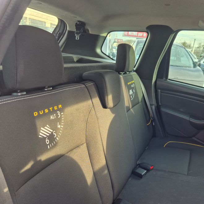 Dacia Duster (2) 1.5 DCI 90 ALT234 DUSTER 4X2 BV6 Gris anthracite de 2015