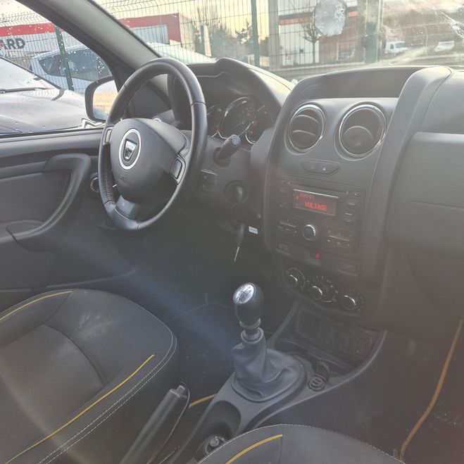 Dacia Duster (2) 1.5 DCI 90 ALT234 DUSTER 4X2 BV6 Gris anthracite de 2015