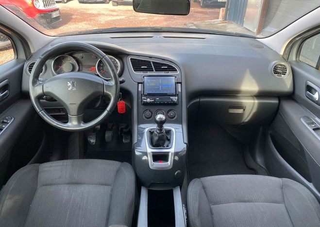 Peugeot 5008 1.6 hdi fap confort pack 7pl Gris de 2010