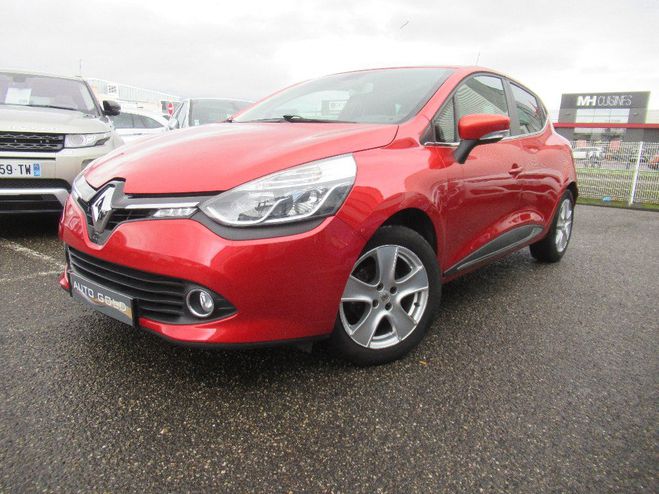 Renault Clio IV TCe 90 Energy eco2 Intens Rouge de 2015