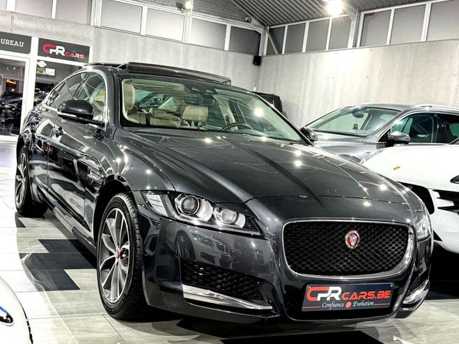 Jaguar XF 2.0 T R-Sport 1e Main Etat Neuf Full Opt Gris M�tallis� de 
