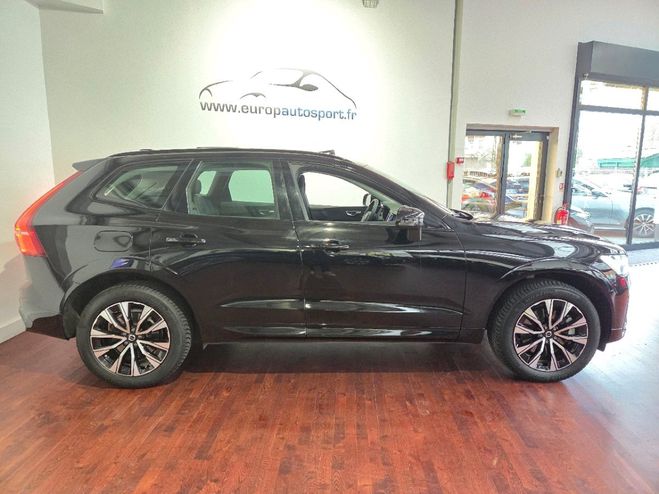 Volvo XC60 B4 197CH PLUS STYLE DARK GEARTRONIC Noir de 2023