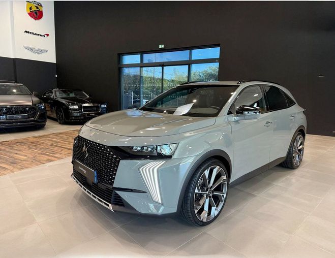 Cliquer pour voir la photo suivante Citroen DS7 7 1.6 HYBRIDE RECHARGEABLE E-TENSE 360 4 Gris Nacre de 2023