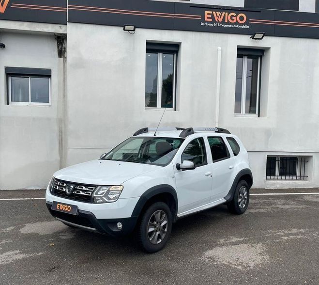 Dacia Duster 1.2 tce 125 prestige edition 4x2 attelag Blanc de 2016