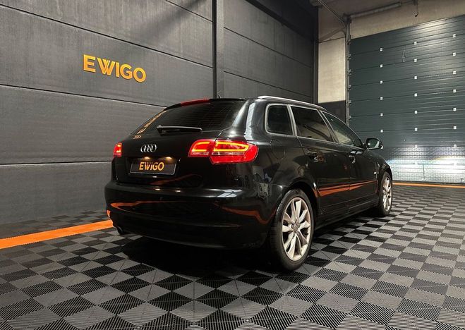 Audi A3 Sportback 1.2 tfsi 105ch ambiente s-tron Noir de 2011