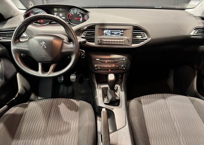 Peugeot 308 generation-ii 1.2 vti 82ch climatisation Blanc de 2016