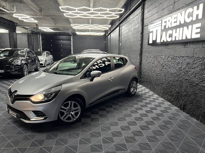 Renault Clio IV (B98) 0.9 TCe 90ch Zen 5p GRIS C de 2017