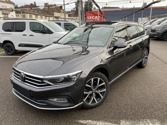 Volkswagen Passat VIII (2) SW 2.0 TDI 200 ELEGANCE 4MOTION Gris m�tallis� de 2022