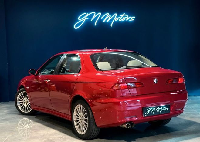 Alfa romeo 156 (2) 2.5 v6 excellent etat Rouge de 2004