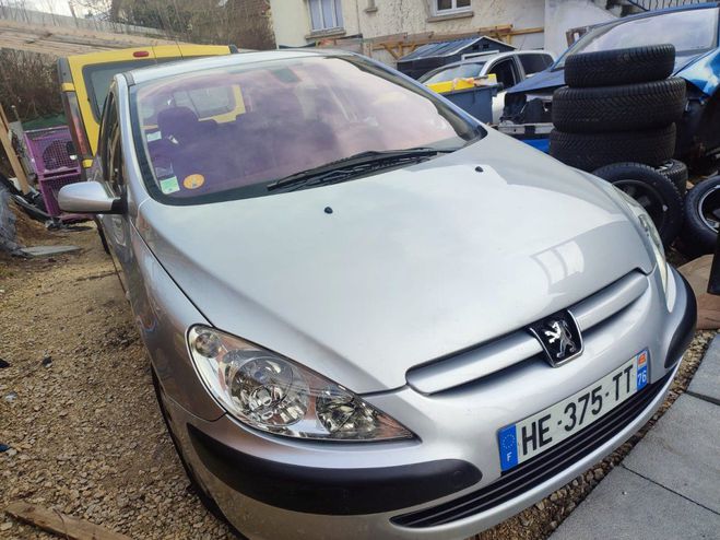 Cliquer pour voir la photo suivante Peugeot 307 PEUJGEOT 1.6E 16V GRIFFE Boite auto paie de 2003