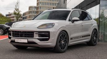  Voir d&eacute;tails -Porsche Cayenne Hybride carbone pano &agrave; Sainte-Genevi�ve-des-Bois (91)