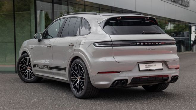 Porsche Cayenne Hybride carbone pano Craie de 2024
