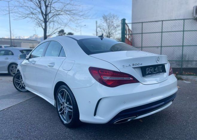 Mercedes Classe CLA Classe 200 d 136ch Launch Edition AMG 4M Blanc de 2016