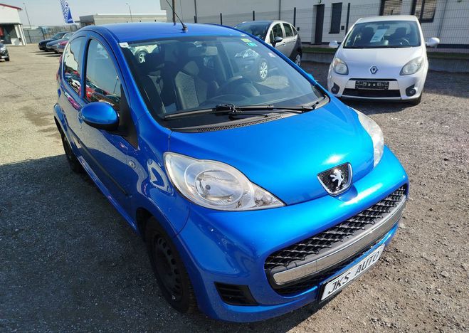 Peugeot 107 5 Portes 1.0 i 12V 68 cv Bleu de 2009