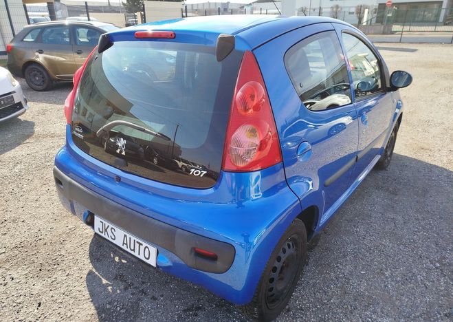 Peugeot 107 5 Portes 1.0 i 12V 68 cv Bleu de 2009