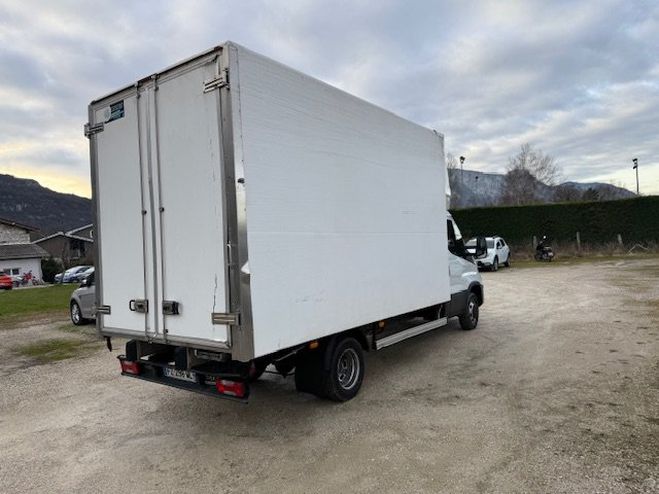 Iveco Daily 35C18 BOITE AUTO 23M3 BLANC de 2021