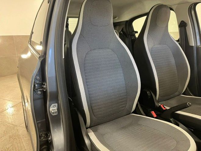 Renault Twingo III 70cv zen 25000kms GRIS de 2020
