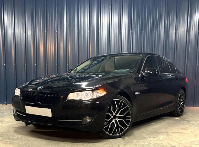 BMW Serie 5 530D 3.0 Luxury Line - Garantie 1 an - S Noir de 2012