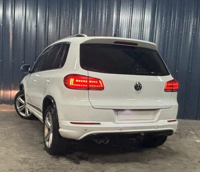 Volkswagen Tiguan 2.0 TDI 110 R-LINE - Garanti 1 an - Toit Blanc de 2016
