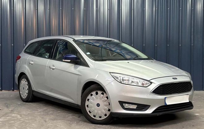 Ford Focus BREAK 1.5 110ch - Garantie 1 An - Radar  Gris de 2017