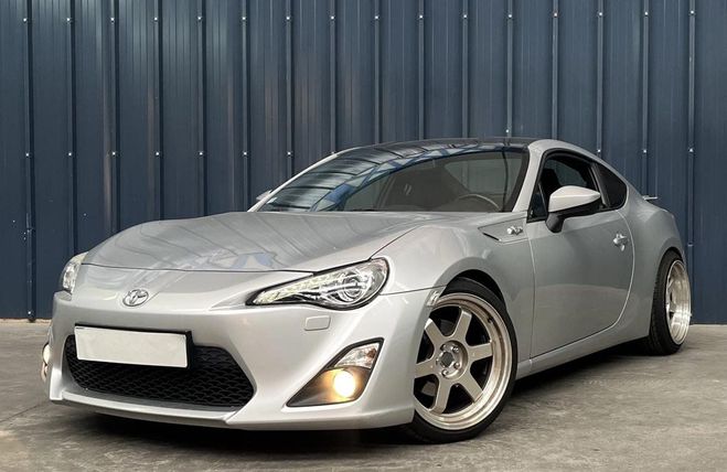 Toyota GT86 2.0 D-4S 200 - Garantie 1 An - Superbe E Gris de 2013
