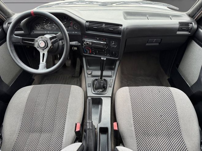 BMW Serie 3 coup� 316i 102 ch Blanc de 1990