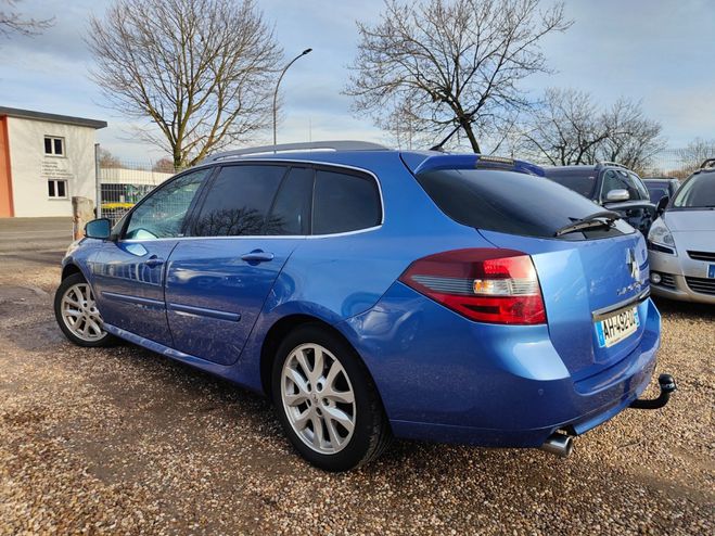 Renault Laguna III ESTATE 2.0 dCi 130ch GT 4Control *SU Bleu de 2009