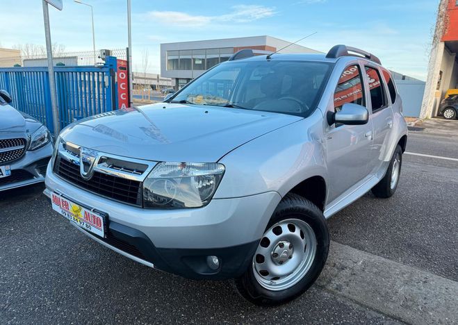 Dacia Duster 1.6 16v 105ch Ambiance 4 roues motrices  Gris de 2013