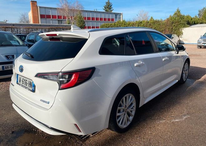 Toyota Corolla touring 122h dynamic my22 Blanc de 2023