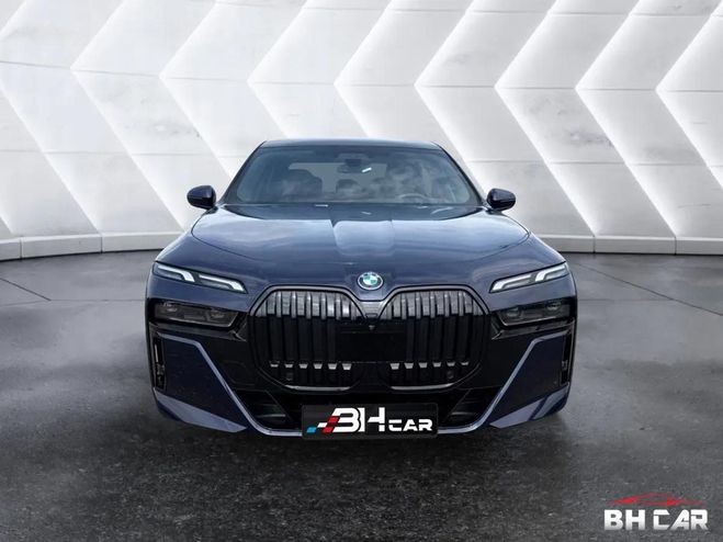 BMW i7 M60 xDrive M-Sport 544 ch Batterie 101 k Bleu de 2025