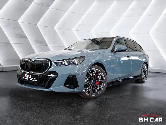 BMW i5 eDrive40 340CH Touring M-SPORT 4000KM Vert de 2025