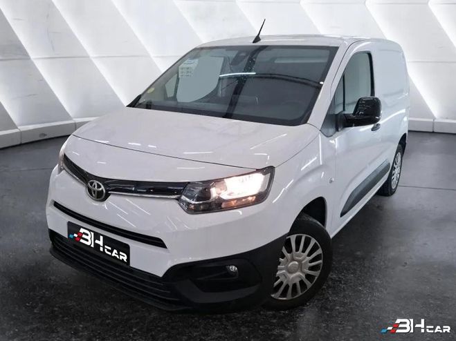 Cliquer pour voir la photo suivante Toyota Proace City 1.5 MEDIUM 100 CH D-4D 2022 GARANTI Blanc de 2022