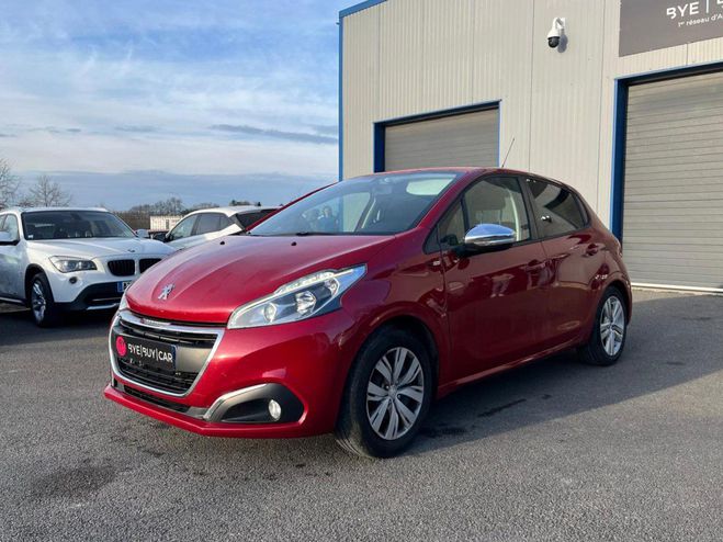 Peugeot 208 1.2i 82CH Style PHASE 2 CARPLAY GARANTIE ROUGE FONCE de 2017