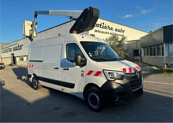  Voir d&eacute;tails -Renault Master 2.3 dci 145ch nacelle Klubb k32 3 places &agrave;   La Boisse (01)