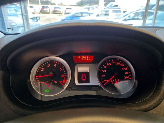 Renault Clio III 1.2 l GPS REGUL CLIM DISTRI NEUVE Noir de 2012