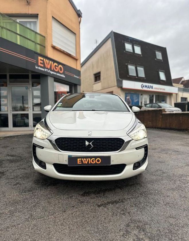 Citroen DS 5 automobiles 2.0 e-hdi hybrid4 200h 165 Blanc de 2015