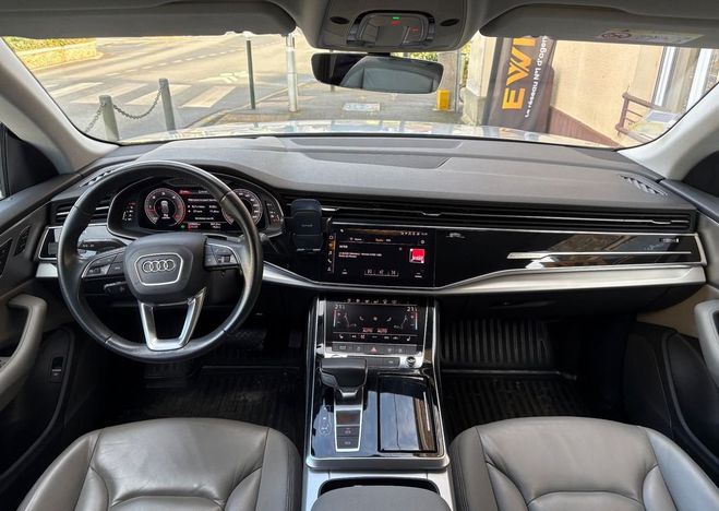 Audi Q8 3.0 50 tdi 285 hybrid mhev quattro avus  Gris de 2018