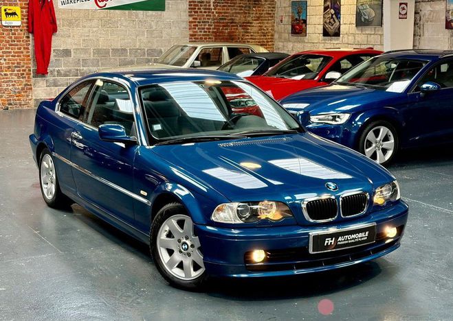 BMW Serie 3 Coup� E46 318ci 2.0L 143 ch Bleu Topaze  Bleu de 2001